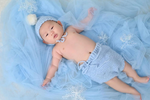 资兴宝宝要不要穿袜子